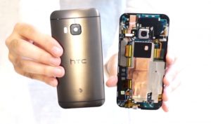 De este HTC One M9 destul de dificil de reparat